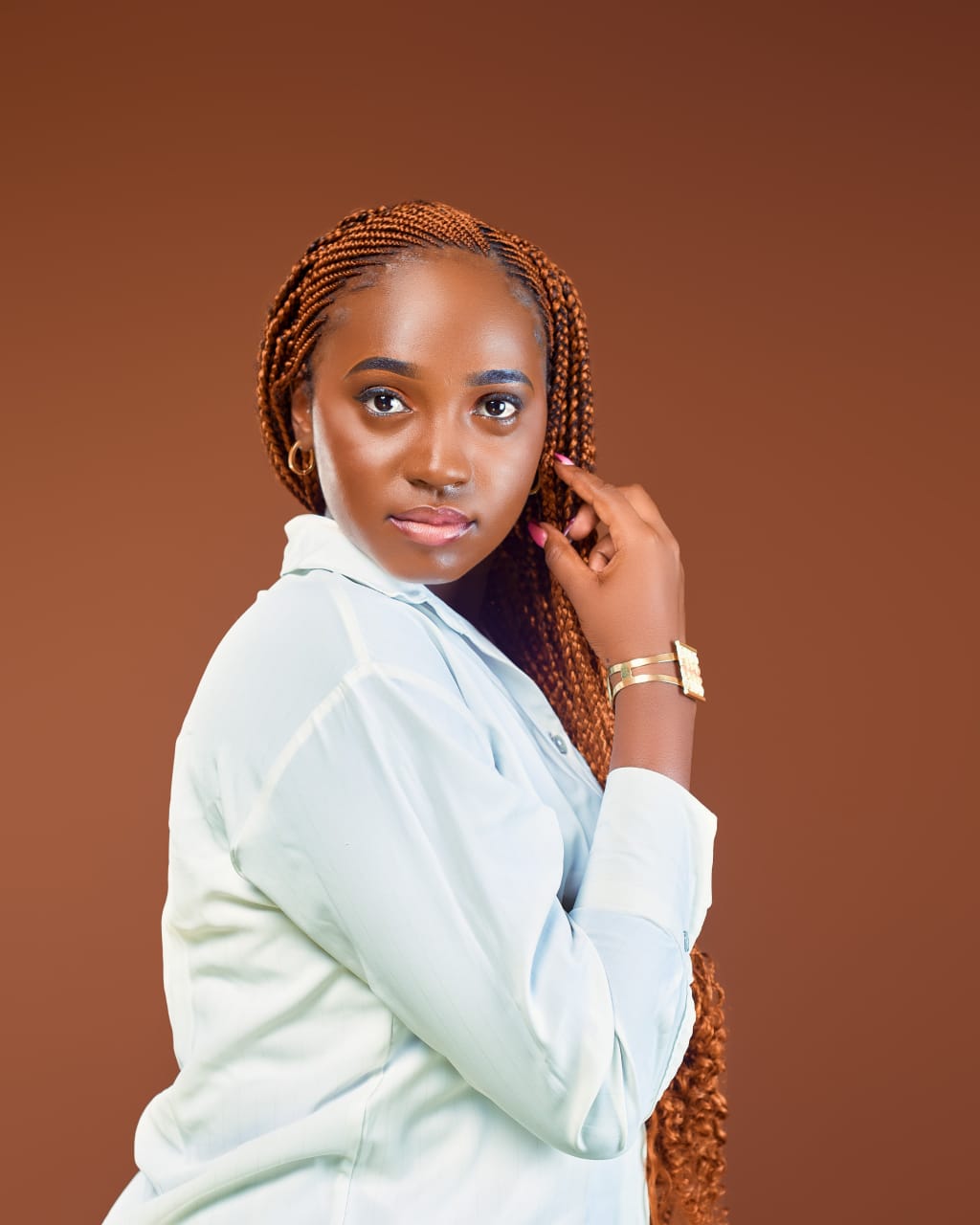 Leora — artiste SL Production